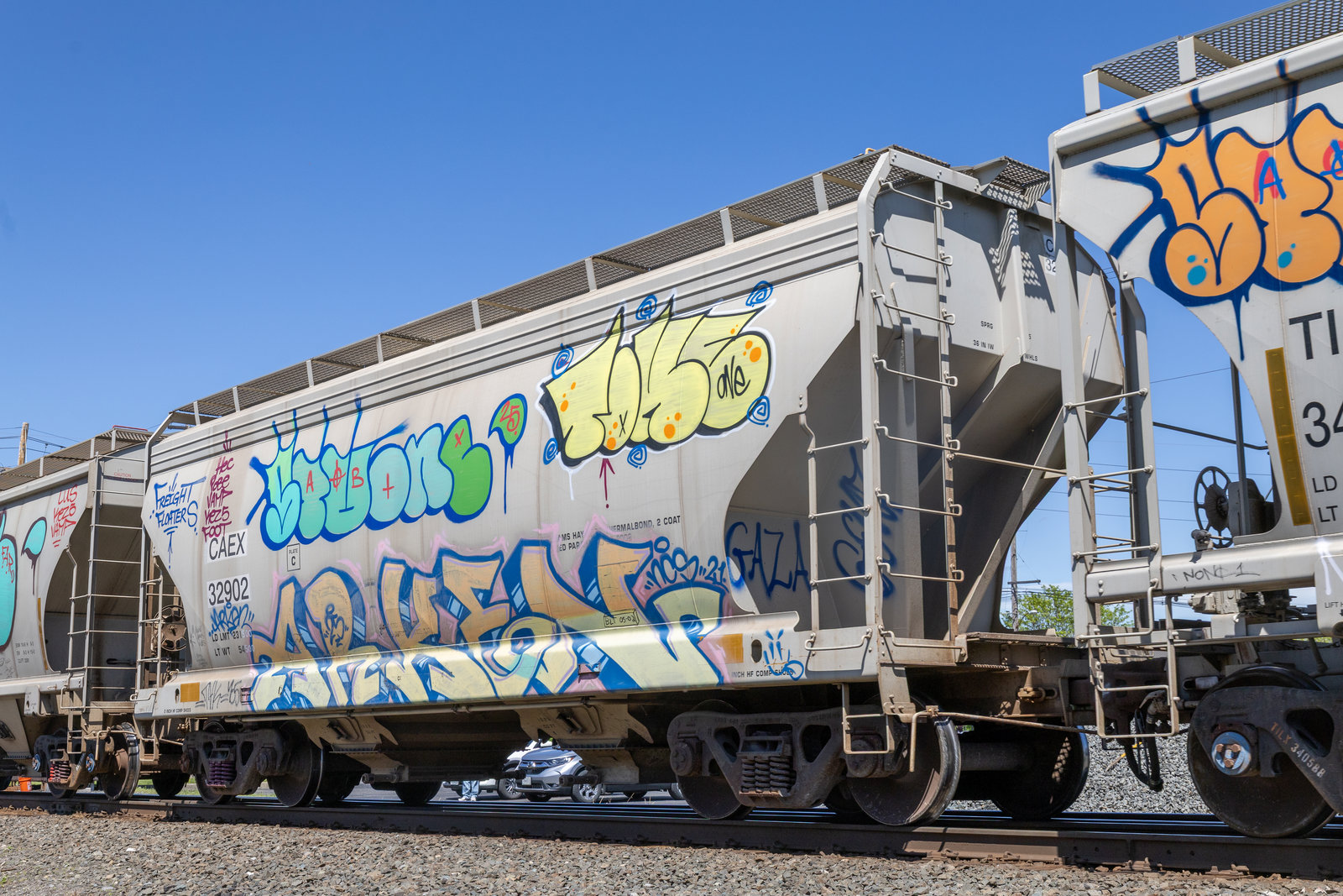 CAEX 32902