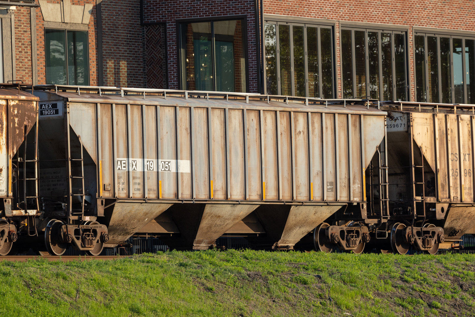 AEX 19051