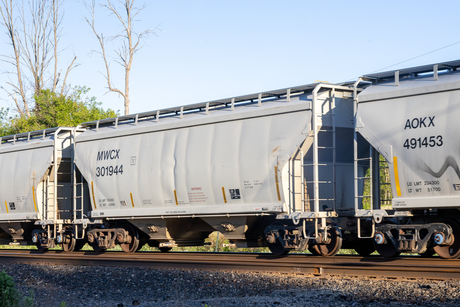 MWCX 301944