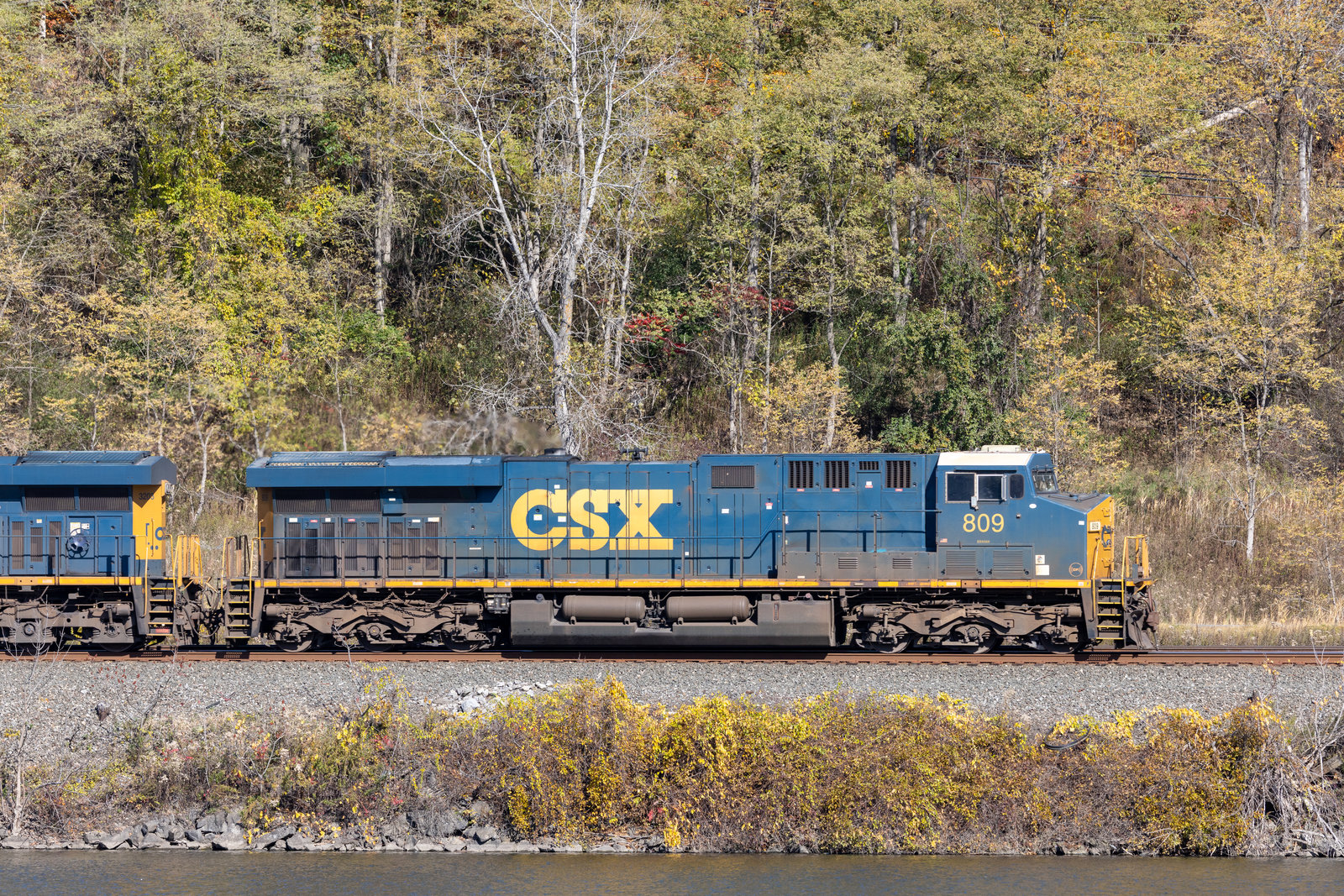 CSXT 809