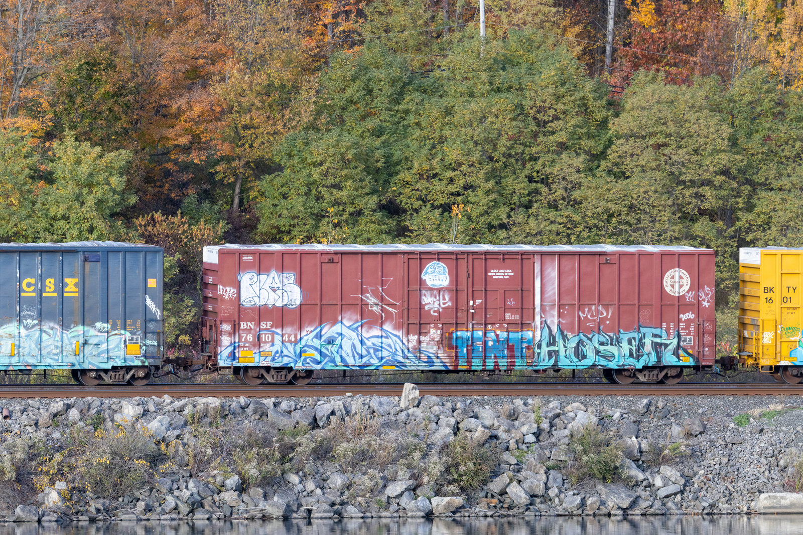 BNSF 761044