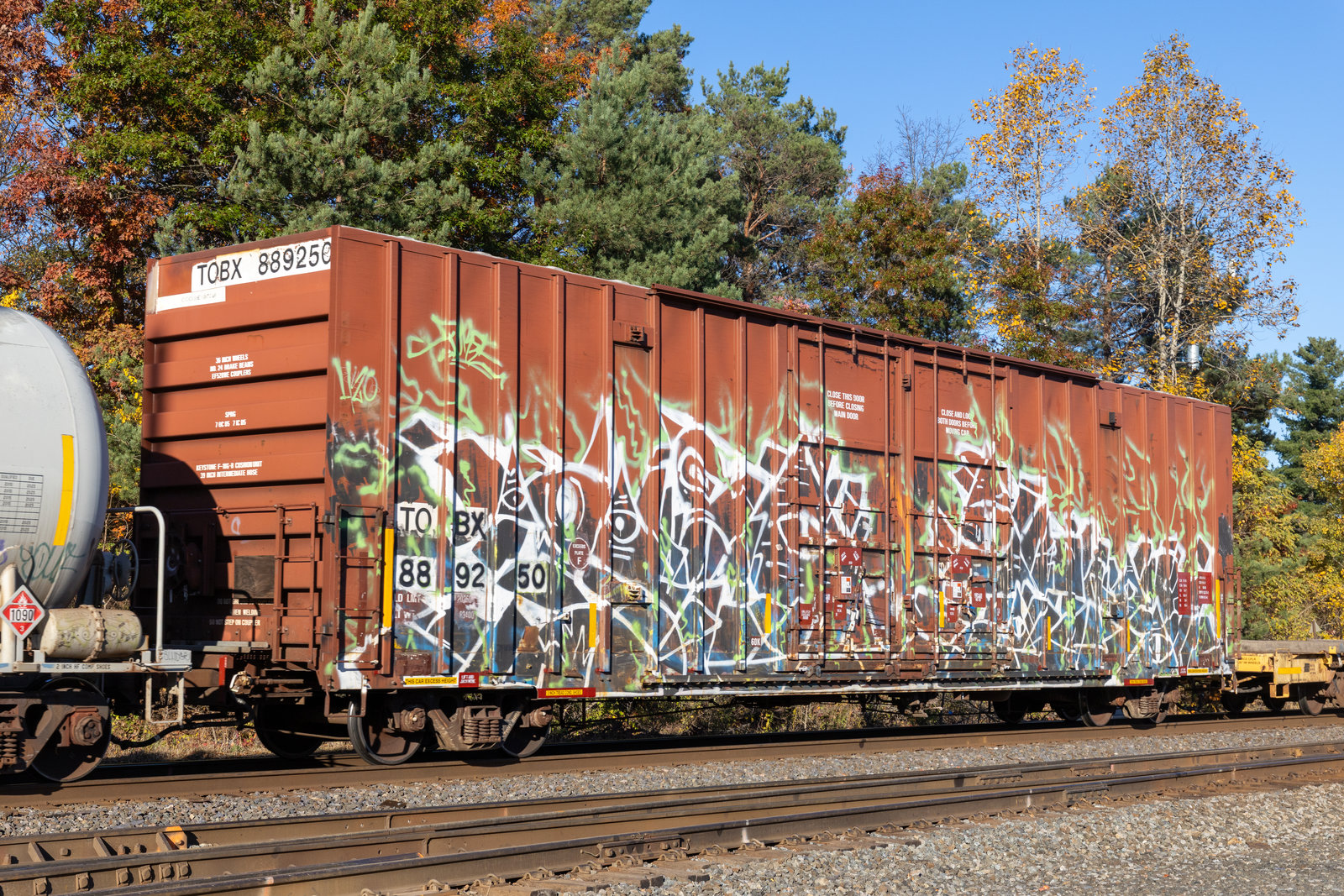 TOBX 889250