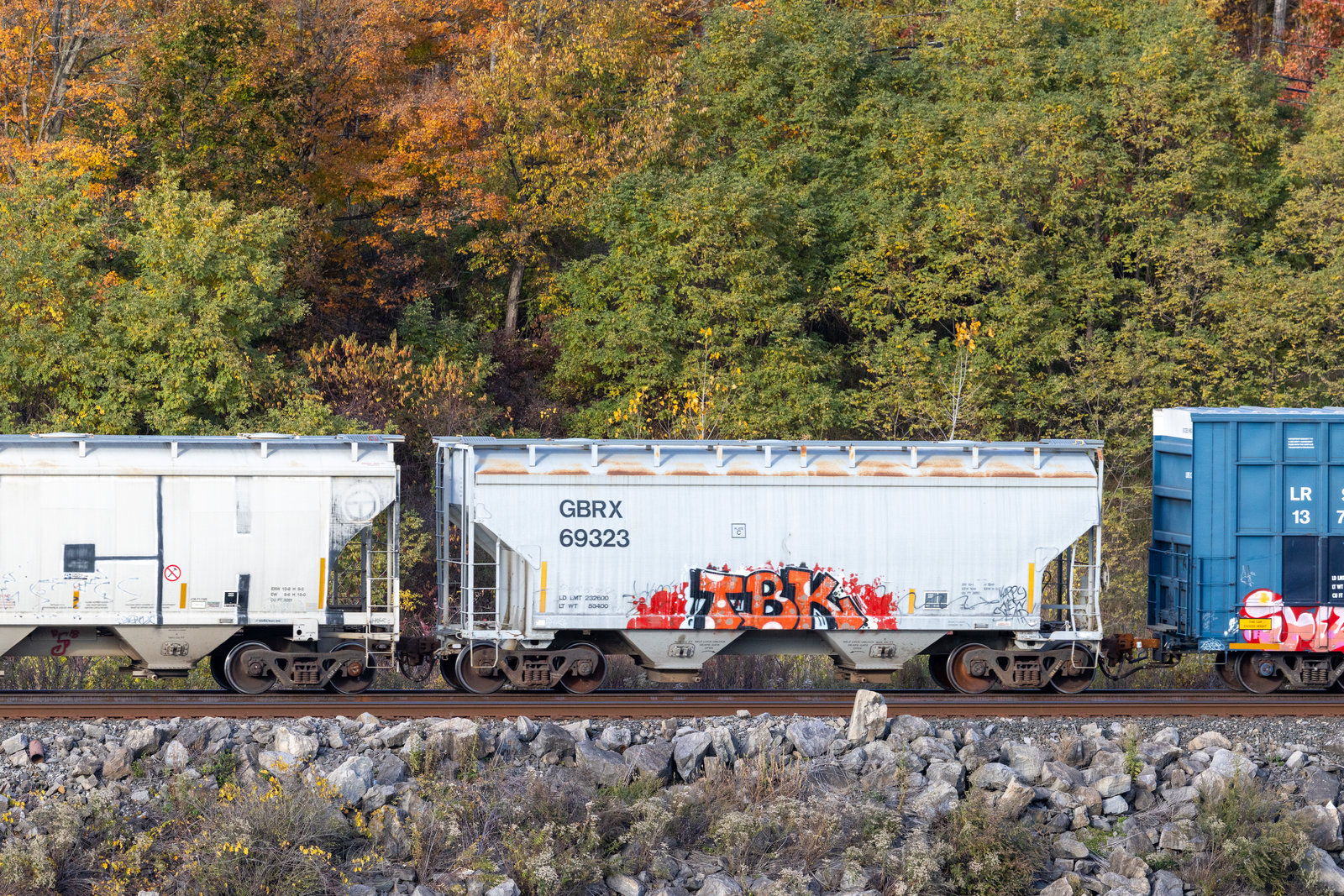 GBRX 69323