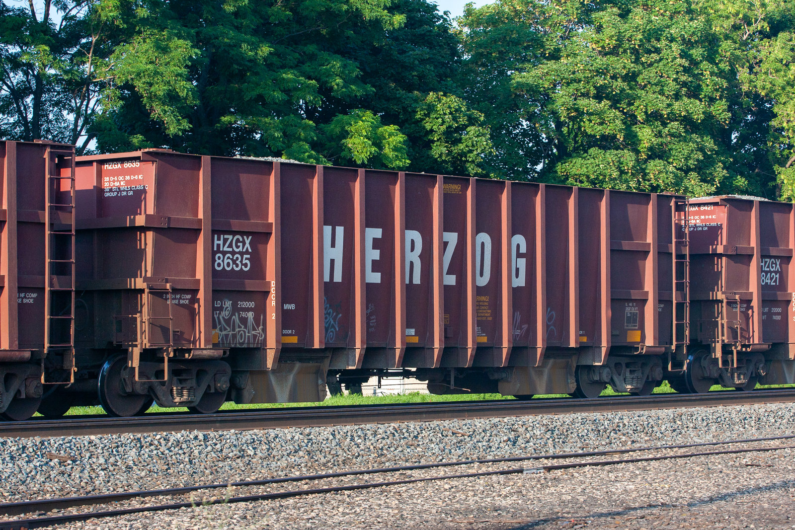 HZGX 8635