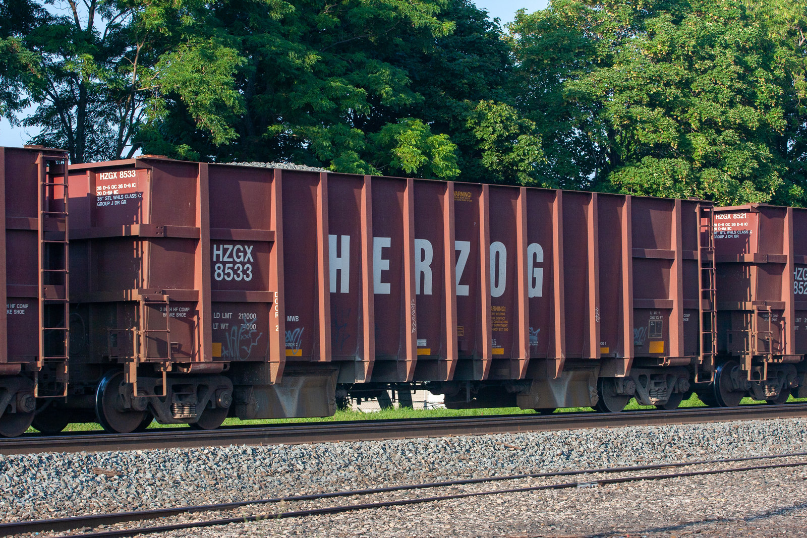 HZGX 8533