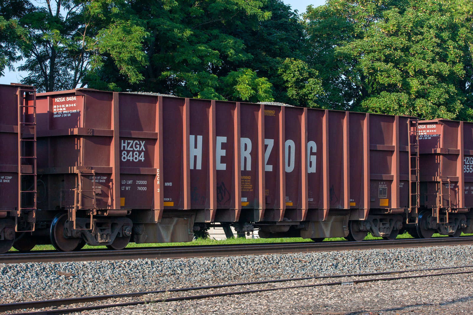 HZGX 8484