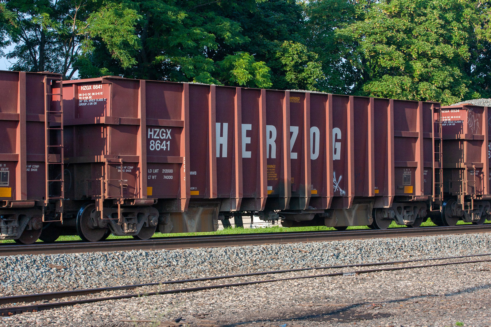 HZGX 8641
