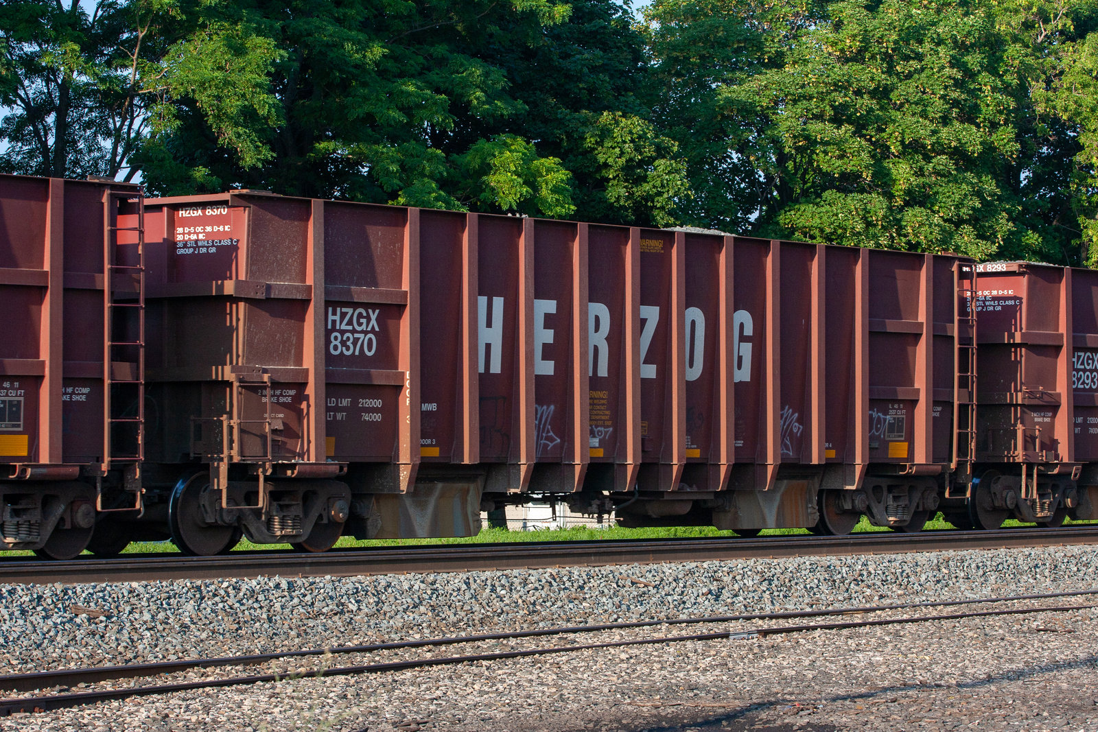 HZGX 8370