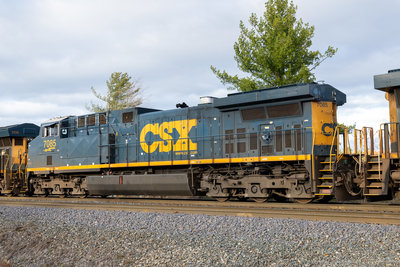 CSXT 7085
