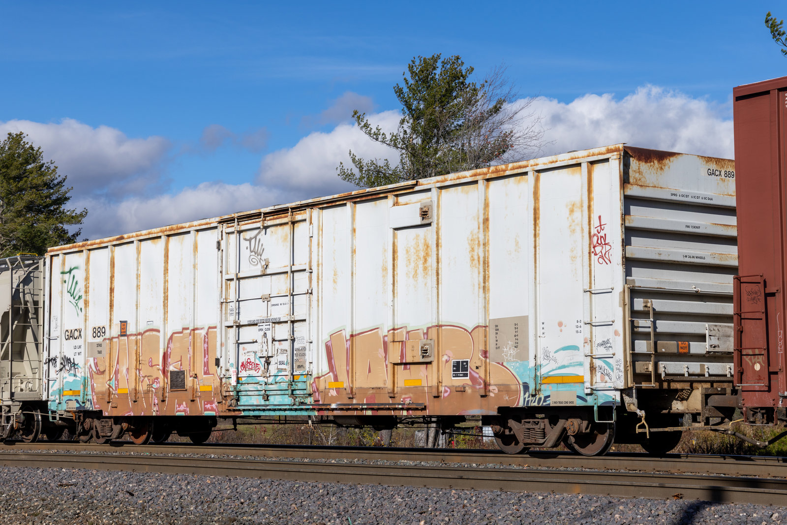 GACX 889