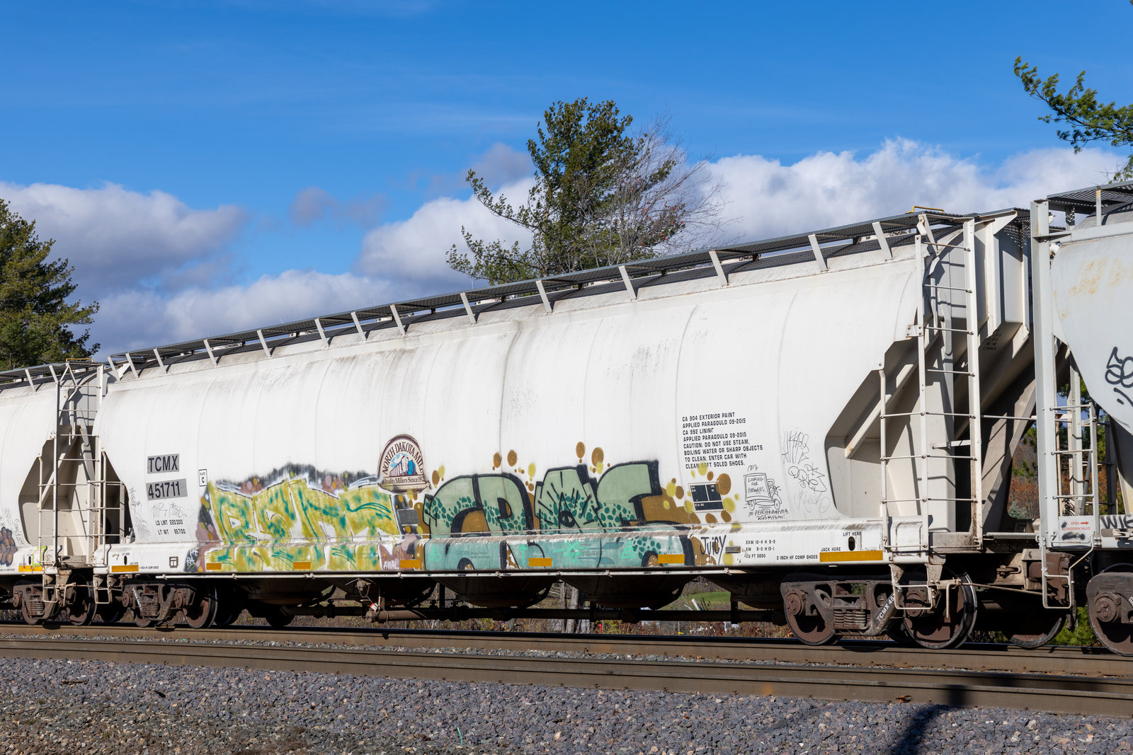 TCMX 451711