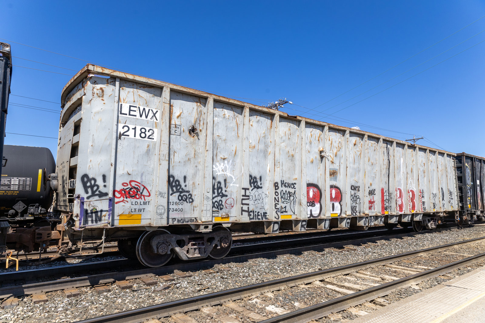 LEWX 2182