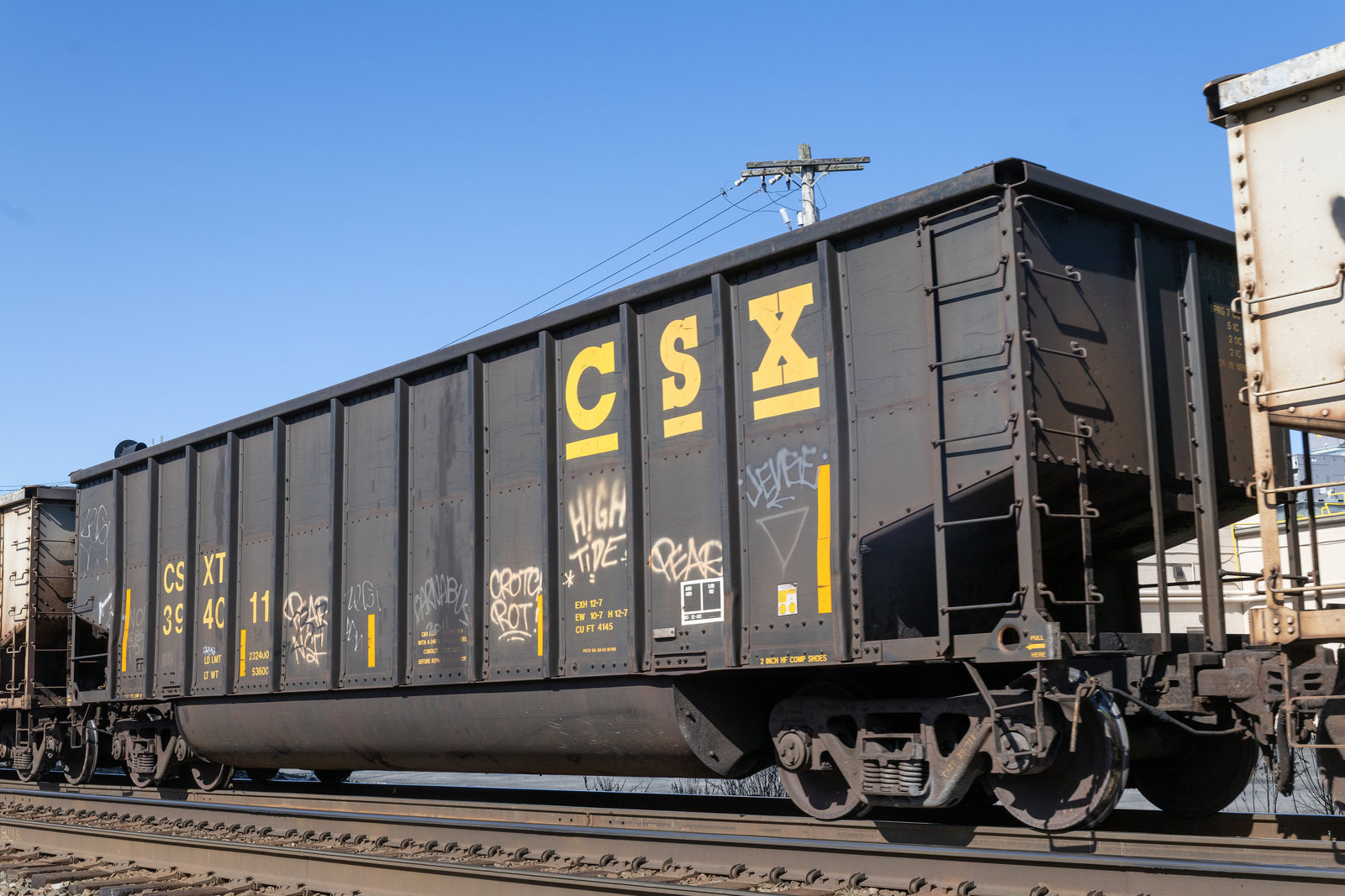 CSXT 394011