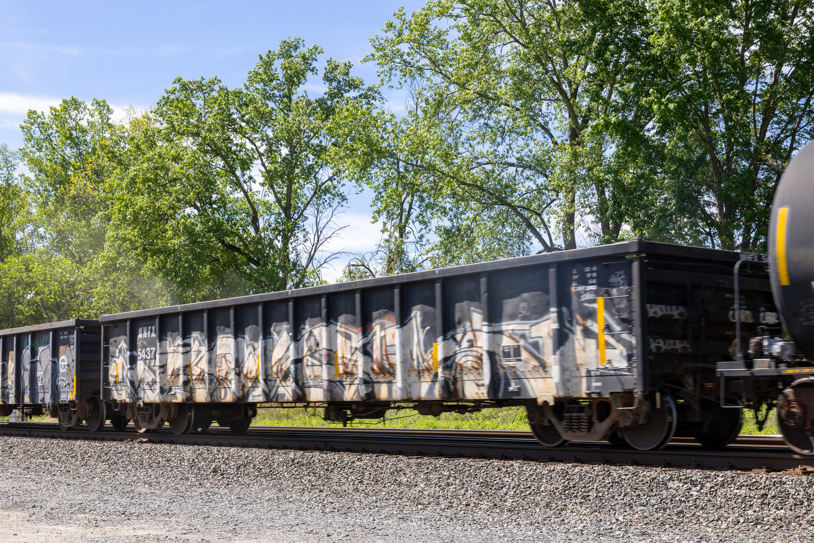 MHFX 5437
