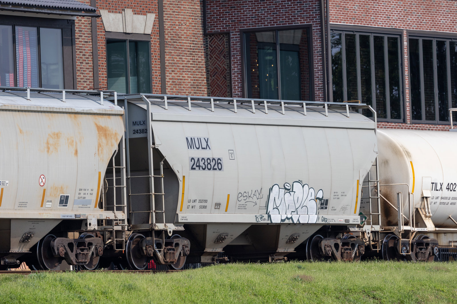 MULX 243826