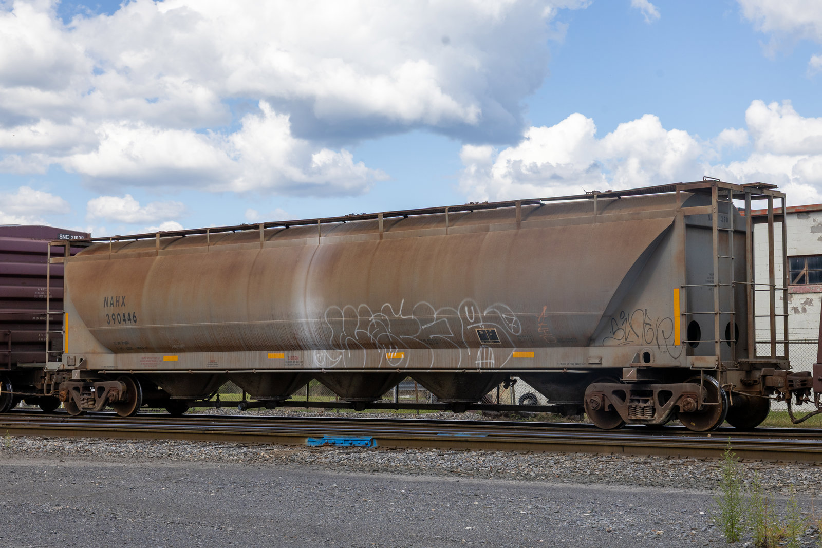 NAHX 390446