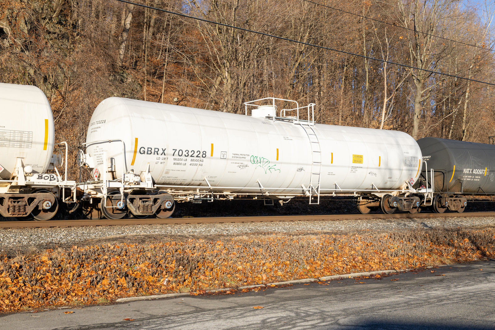 GBRX 703228