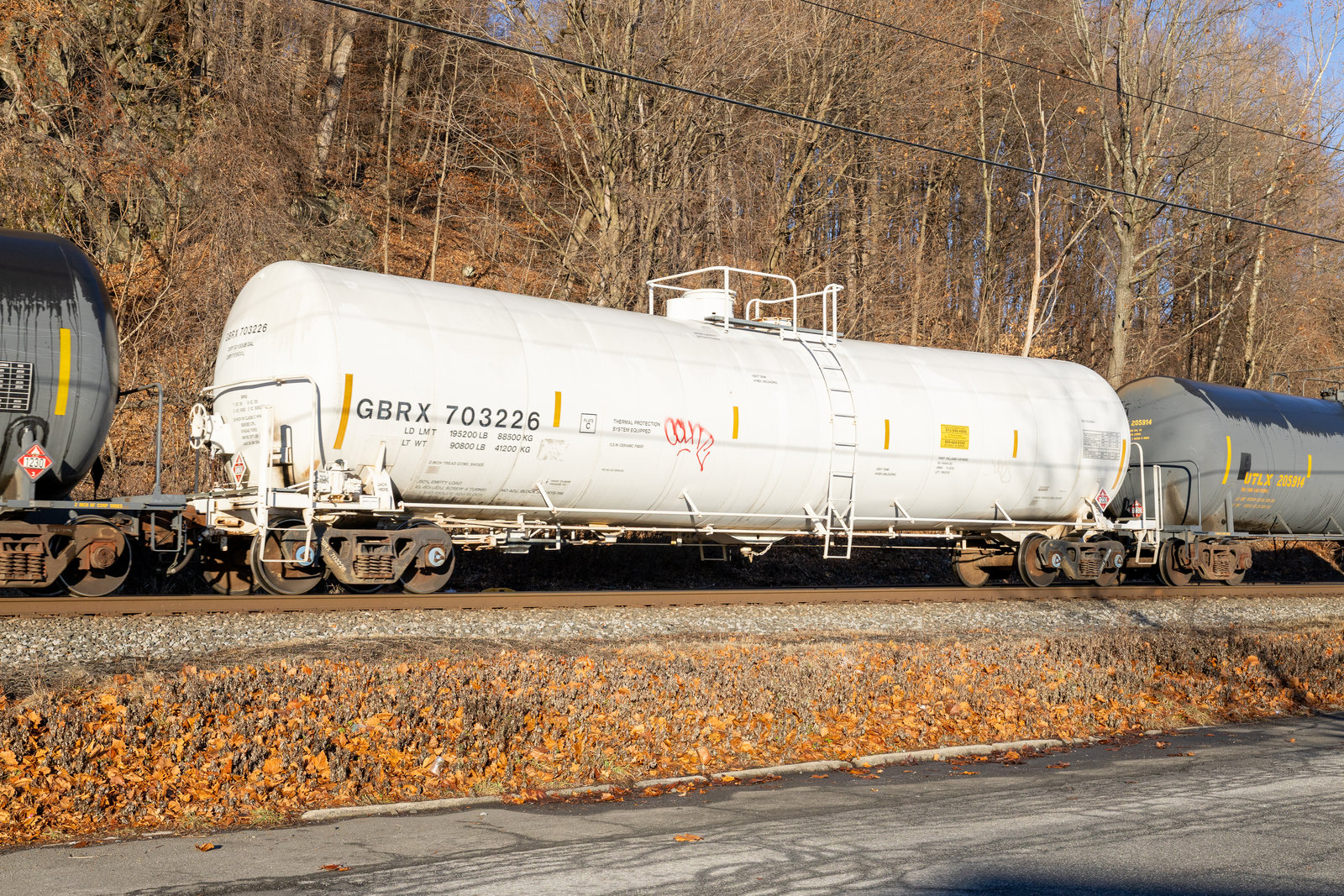 GBRX 703226