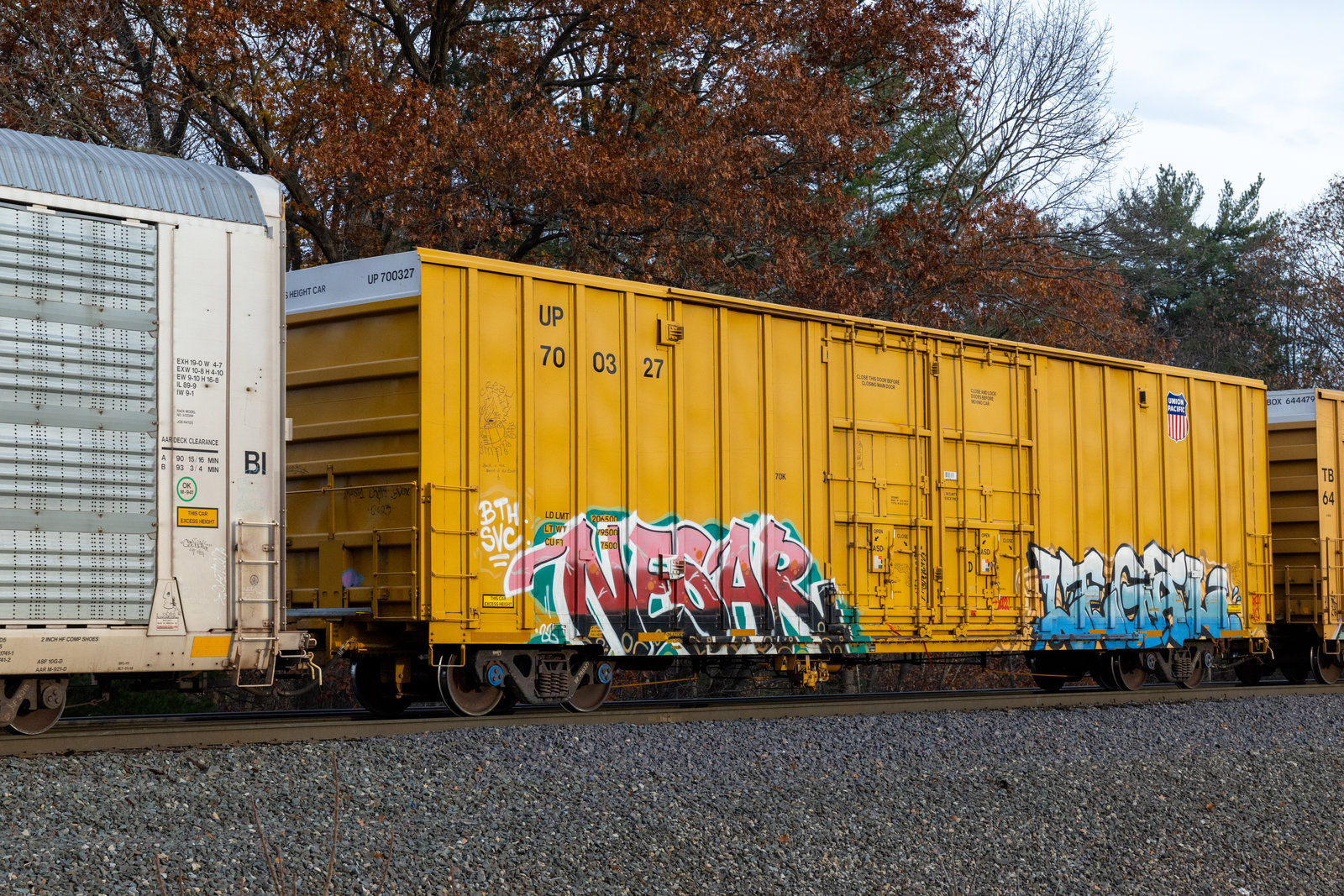 UP 700327