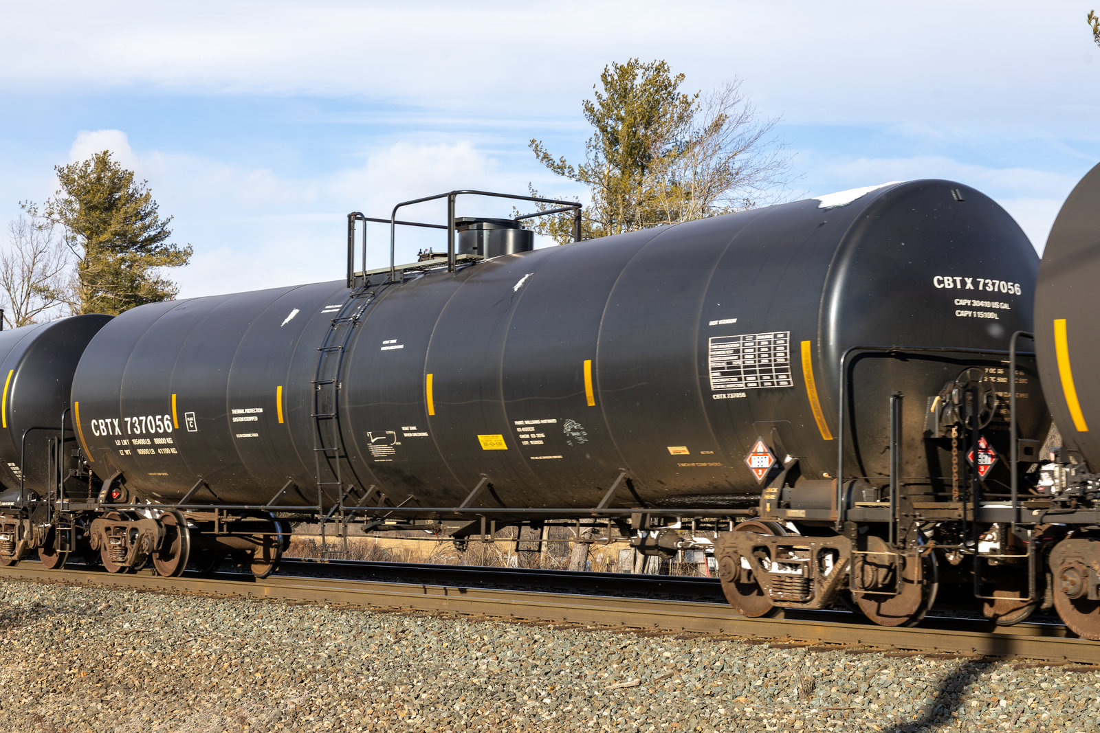 CBTX 737056