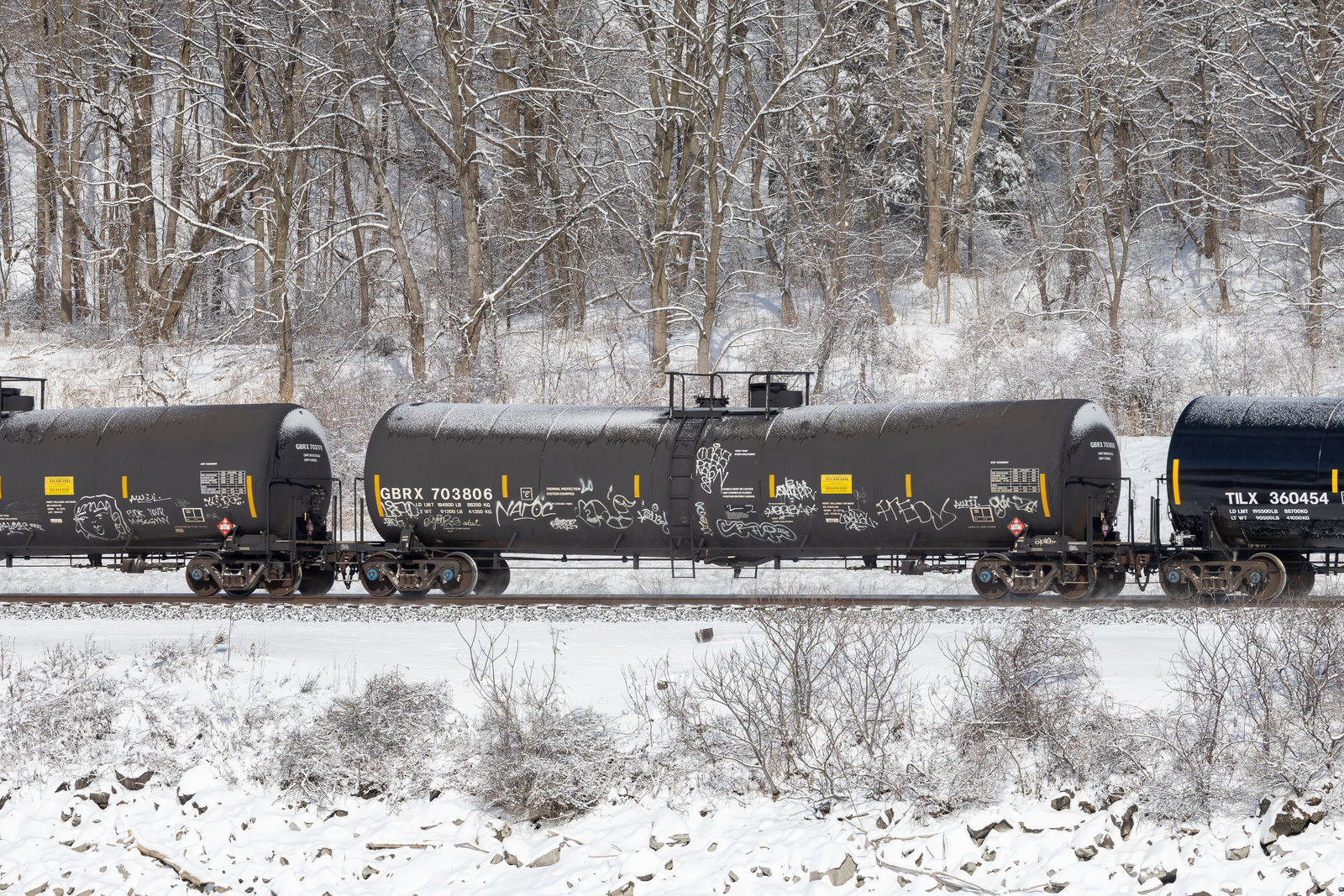 GBRX 703806