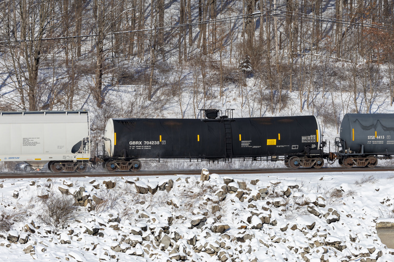GBRX 704238