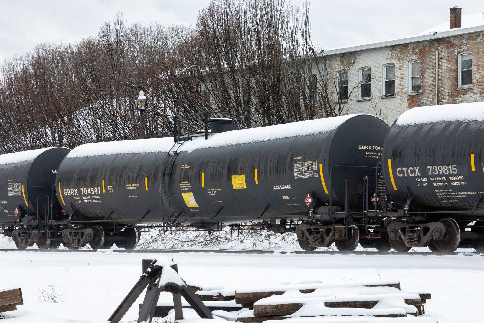 GBRX 704597
