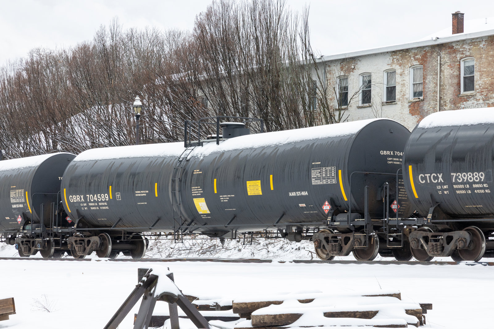 GBRX 704589