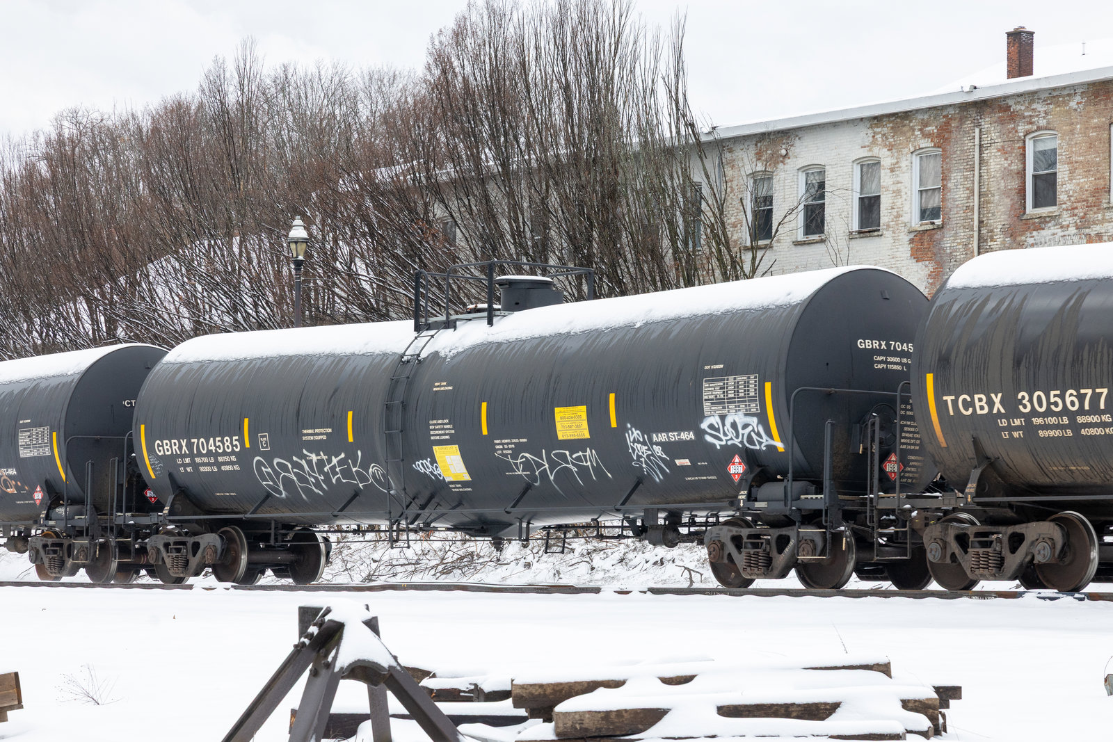 GBRX 704585