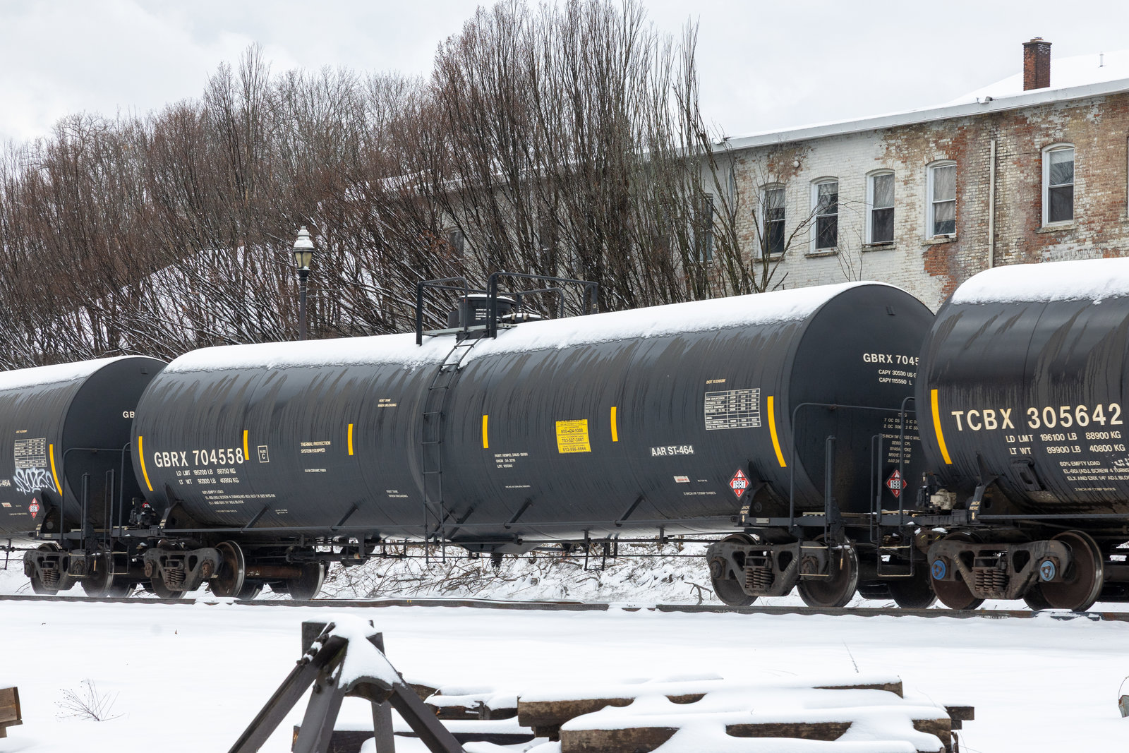 GBRX 704558