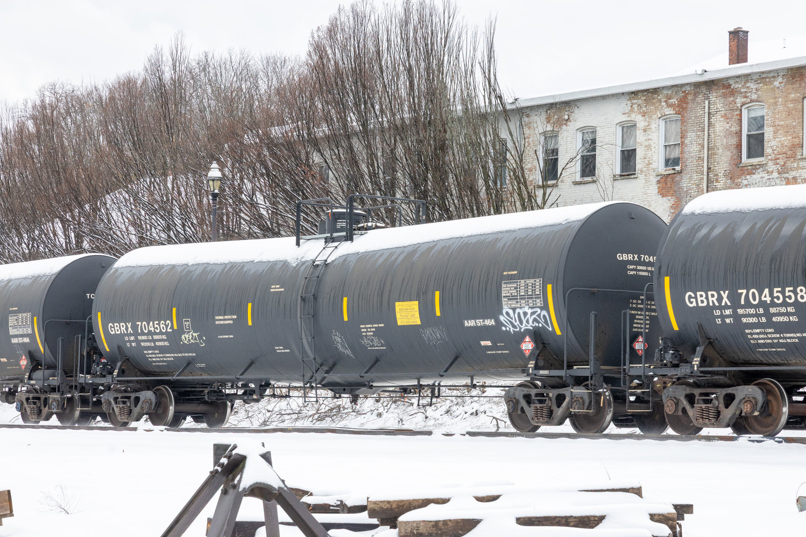 GBRX 704562