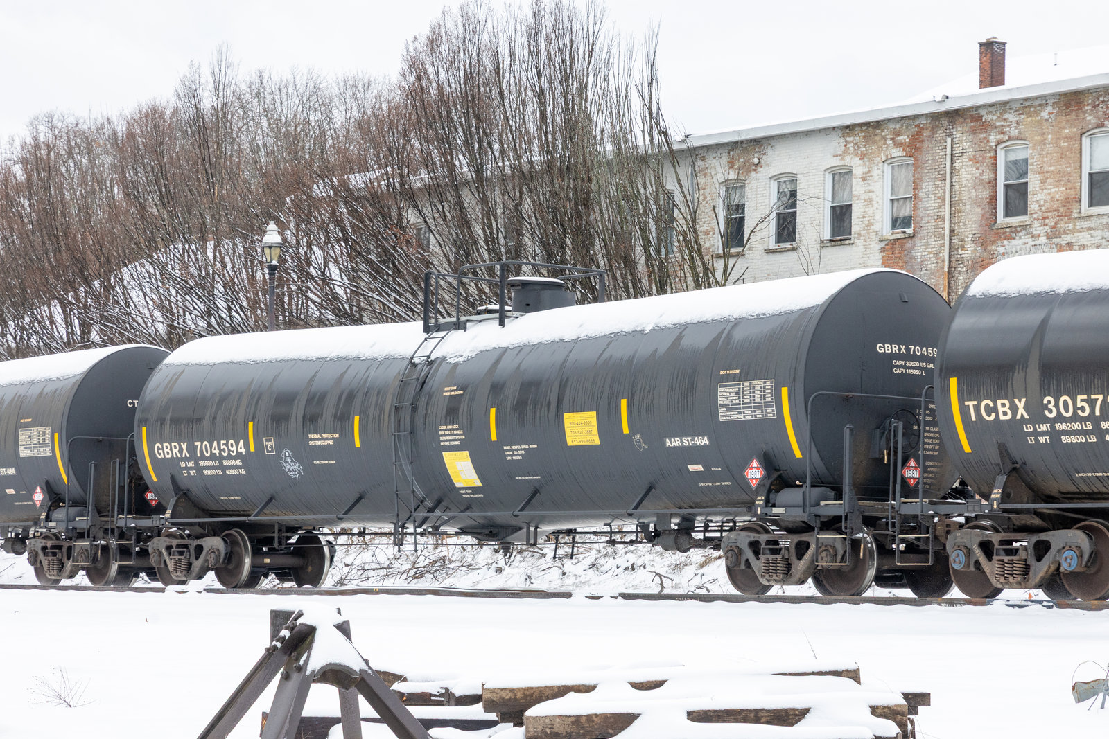 GBRX 704594