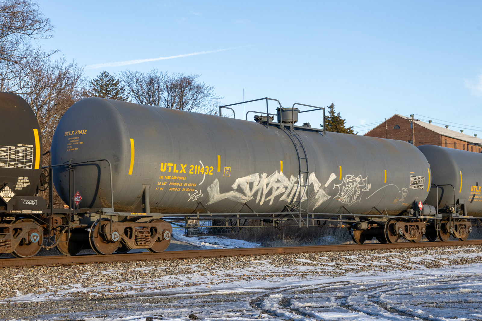 UTLX 211432