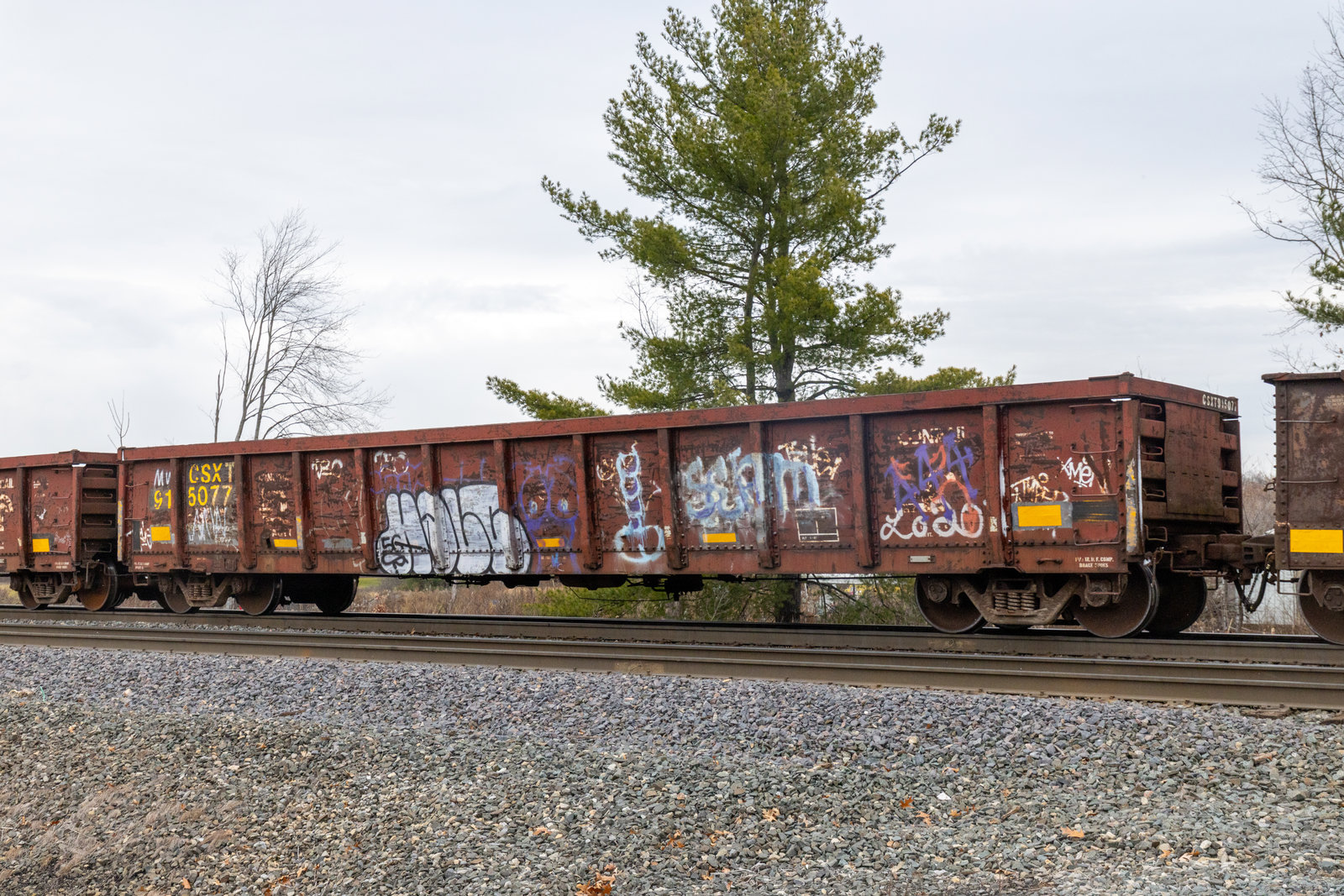CSXT 915077