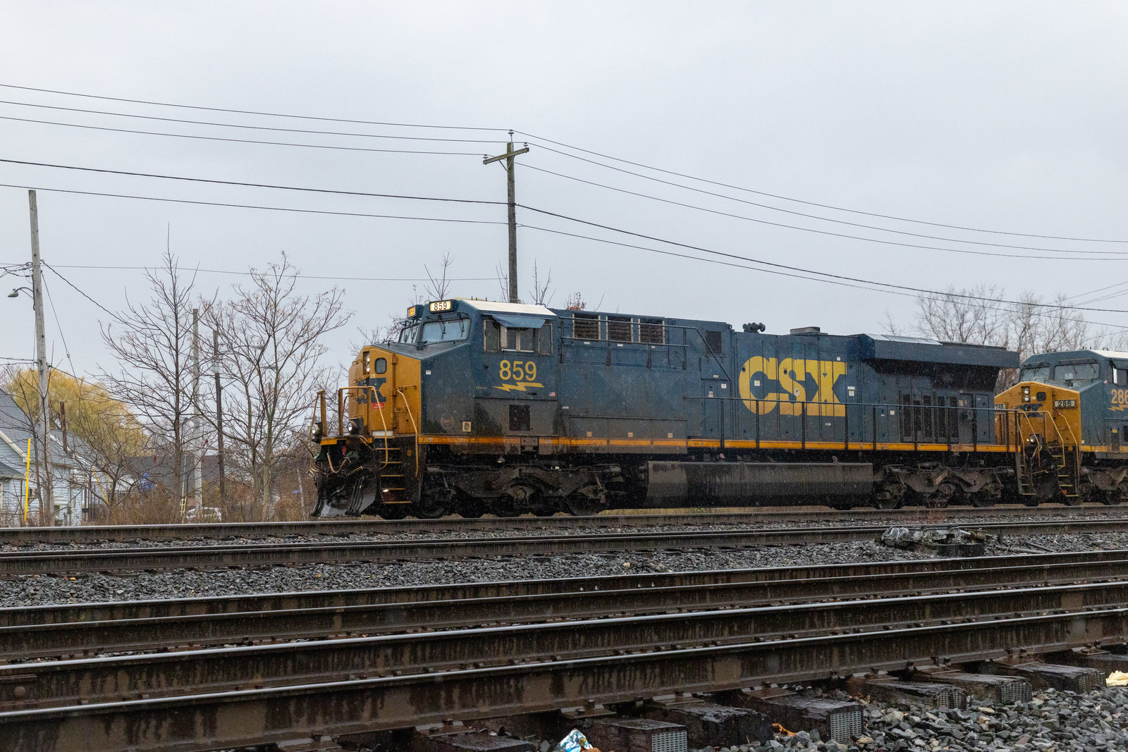 CSXT 859