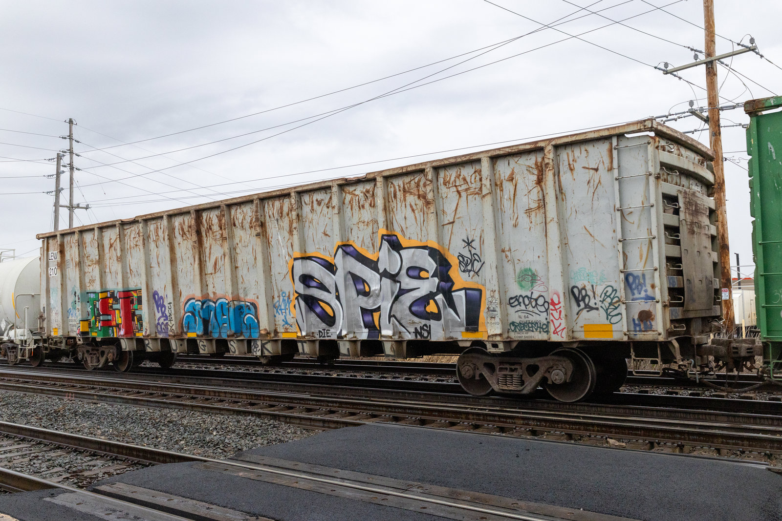 LEWX 2102