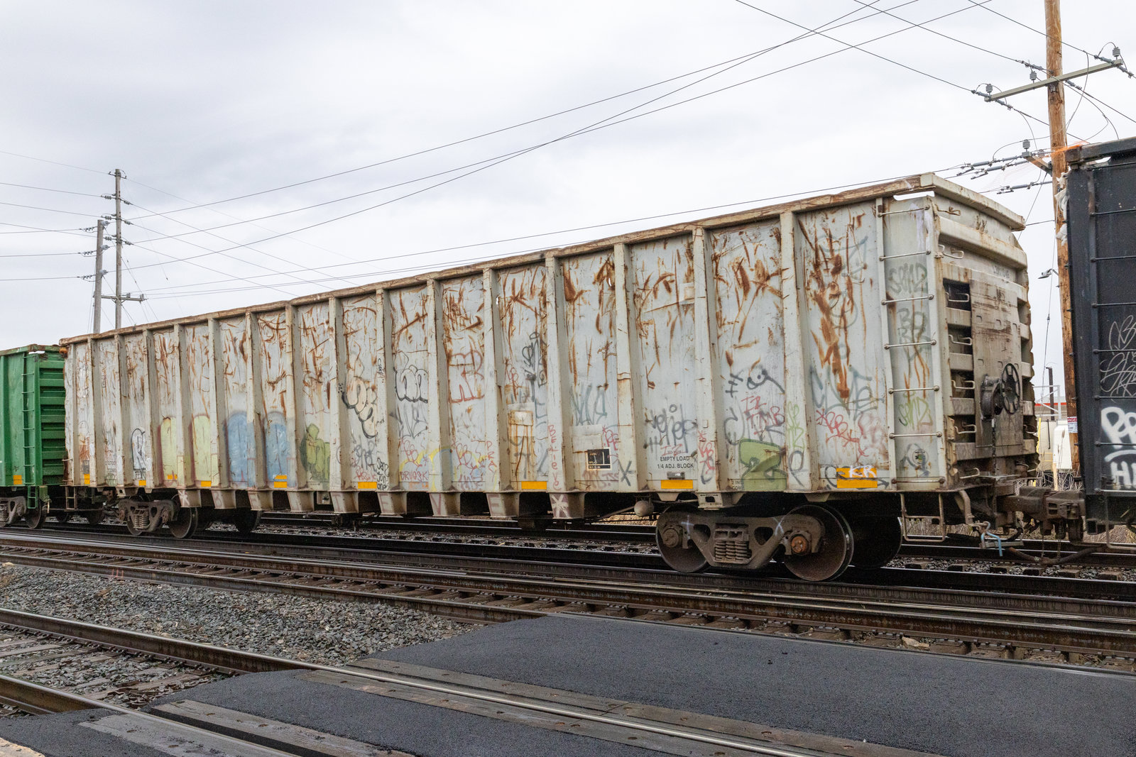 LEWX 1045