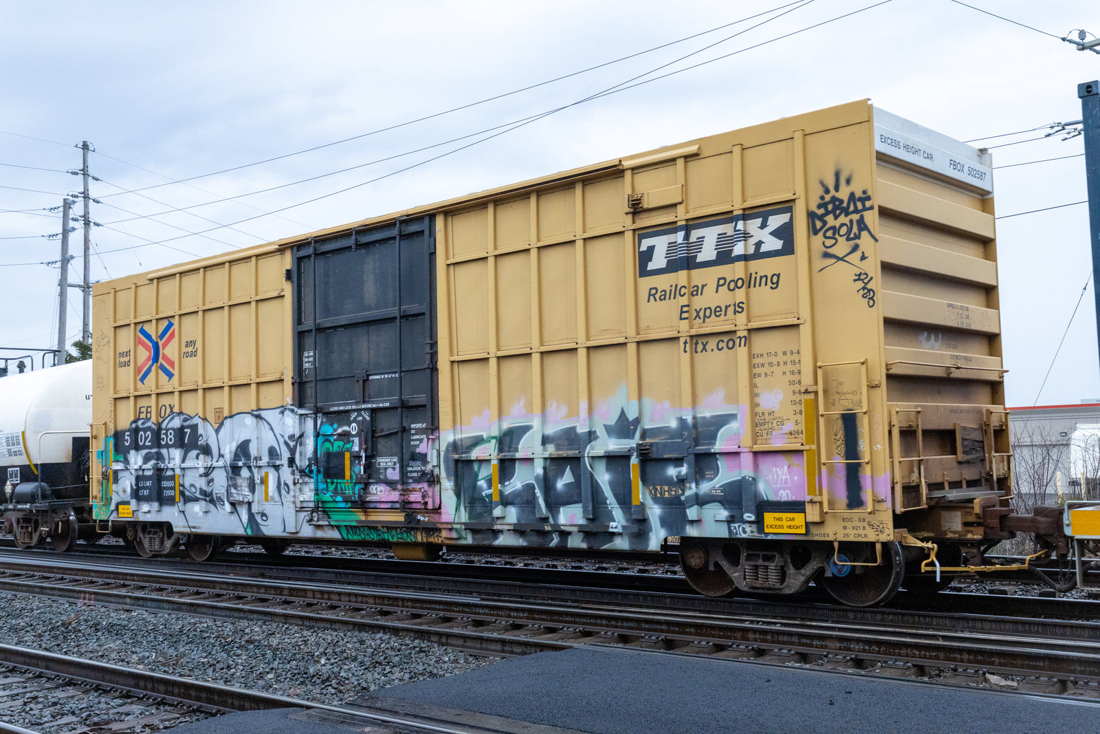 FBOX 502587