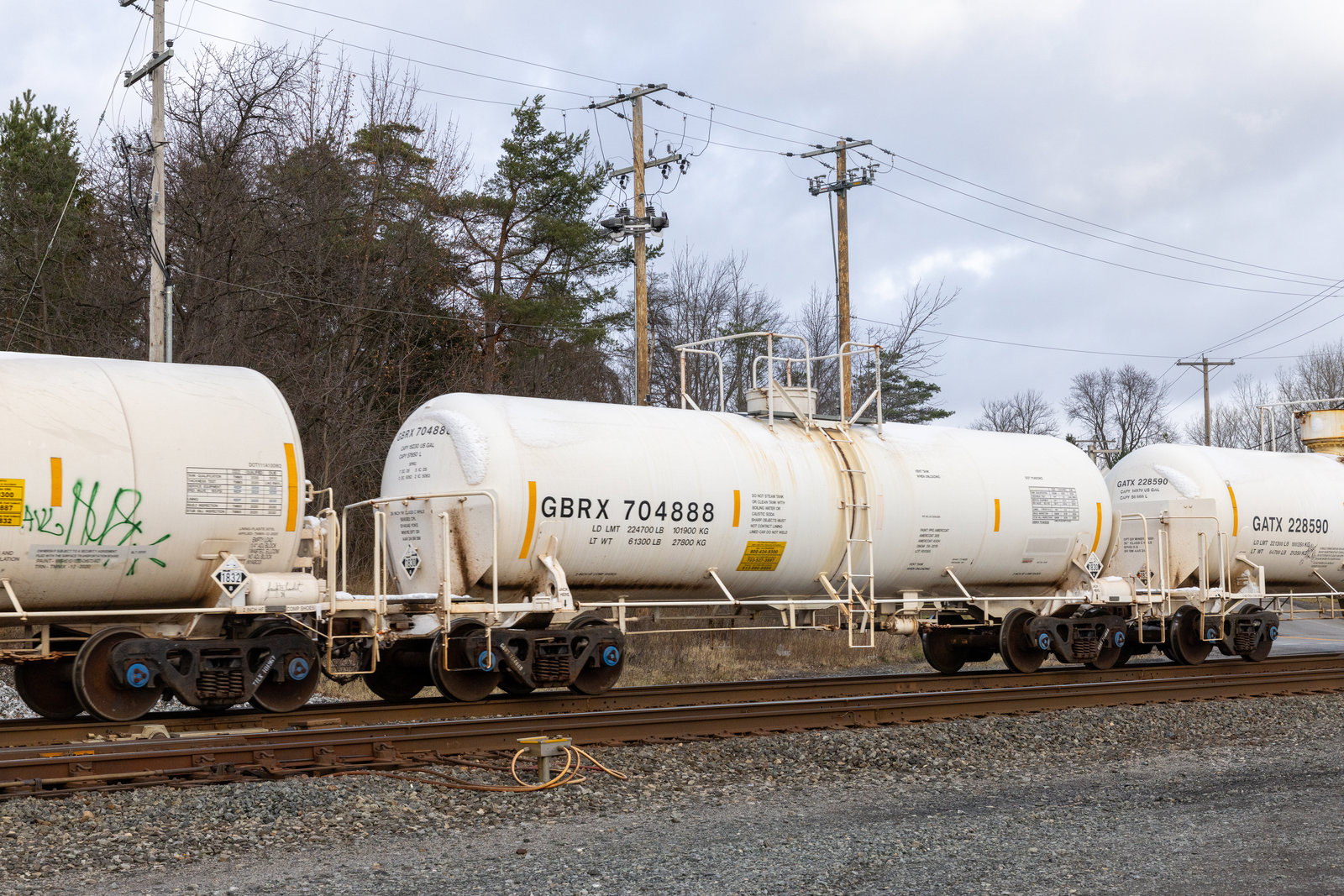 GBRX 704888
