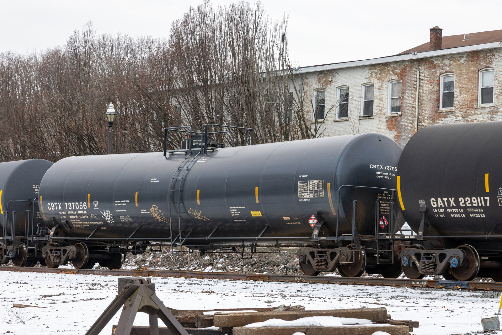 CBTX 737056