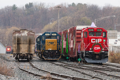 CSXT Y122 & CP D10 @ Albany, NY