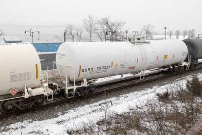 GBRX 703221