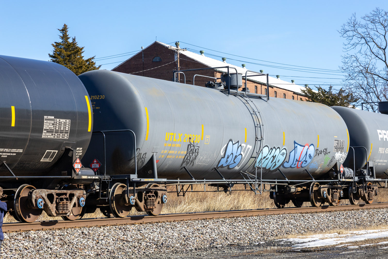UTLX 210230