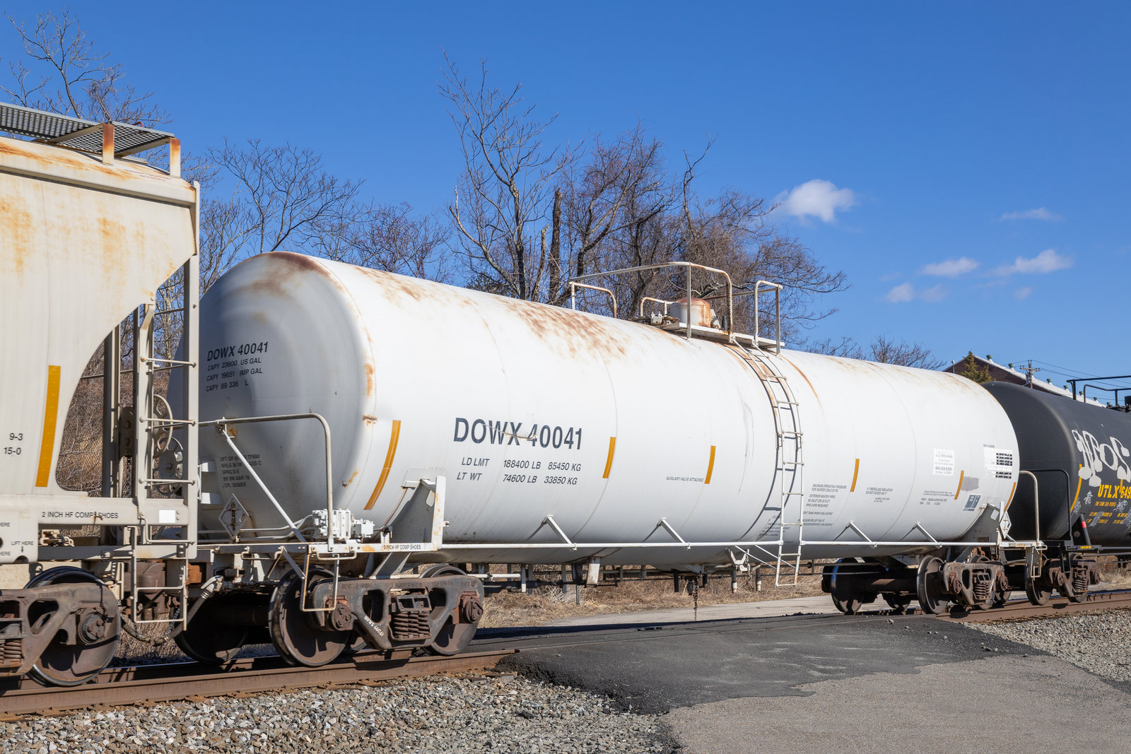 DOWX 40041