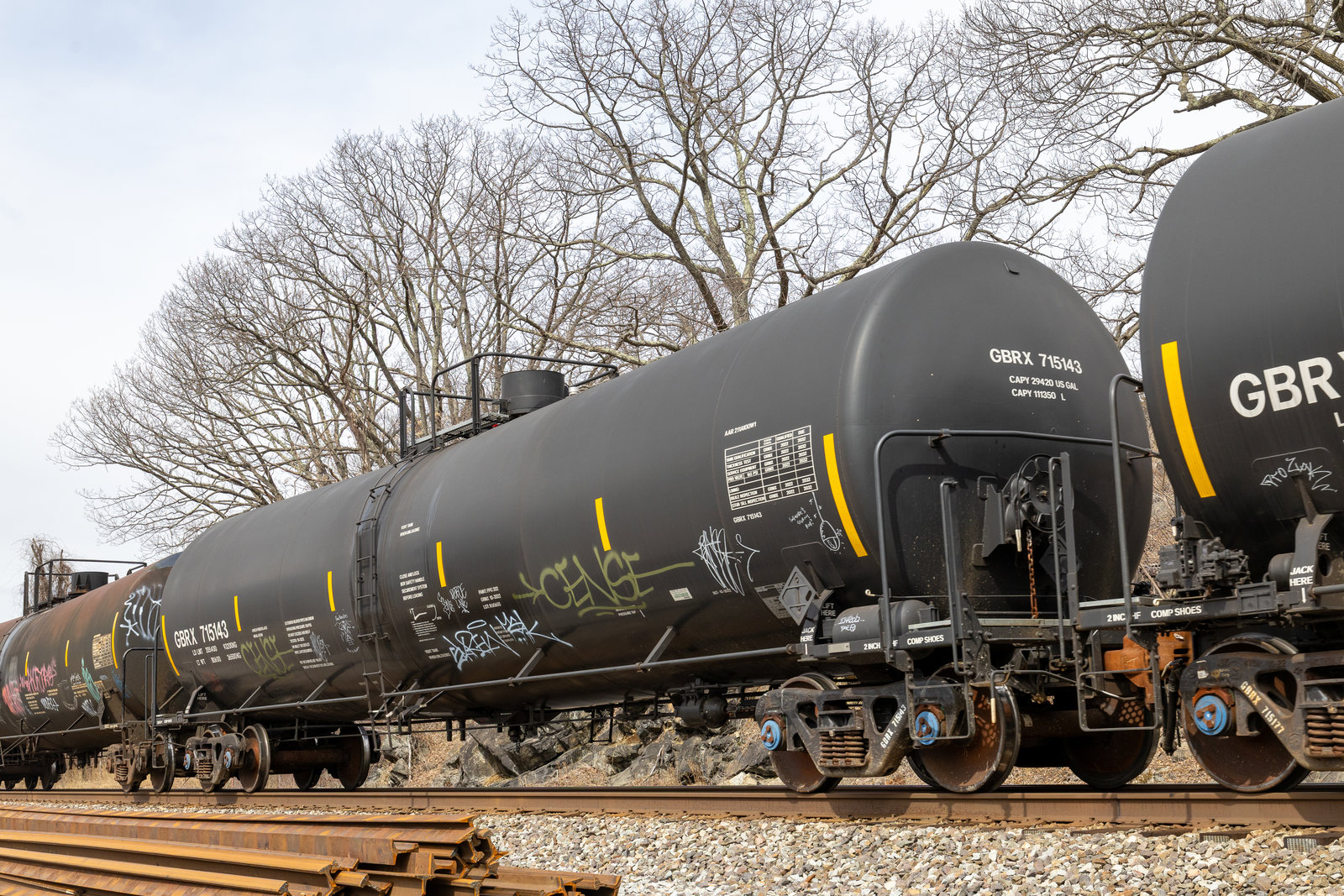 GBRX 715143