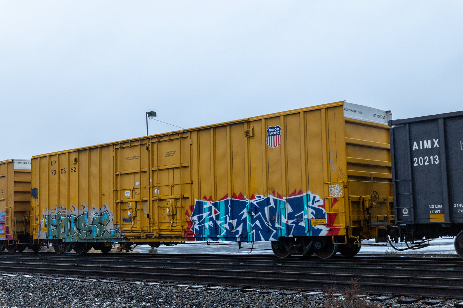 UP 700352