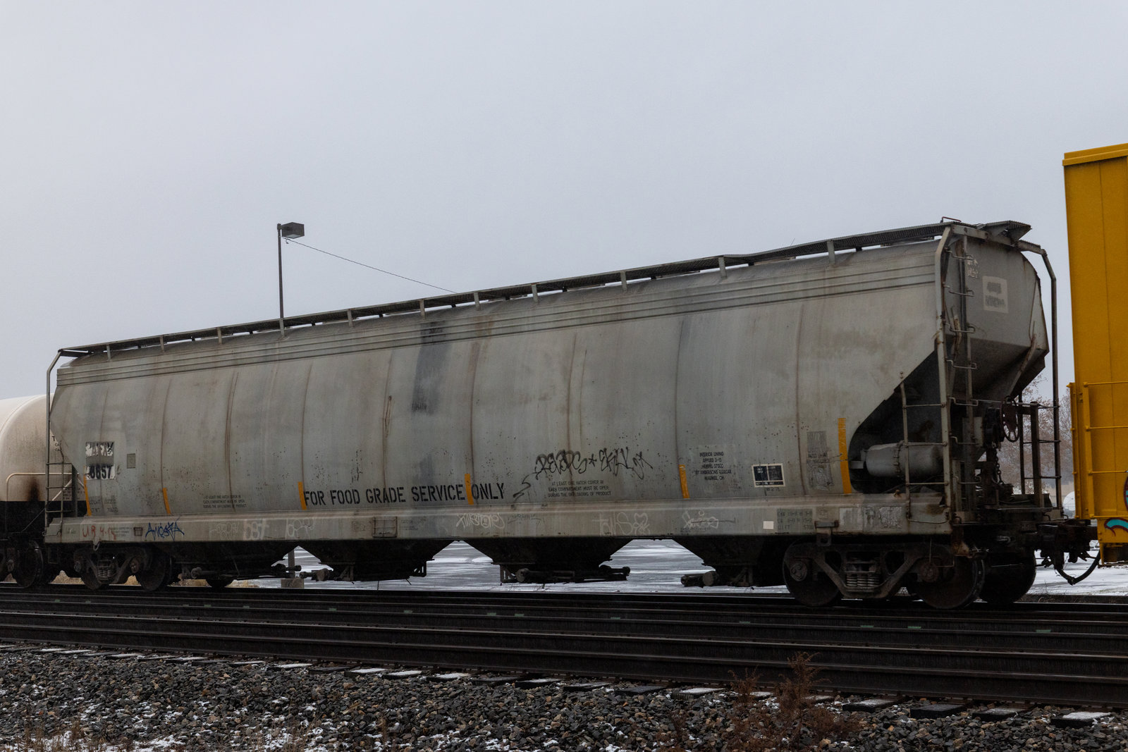 AEX 8657