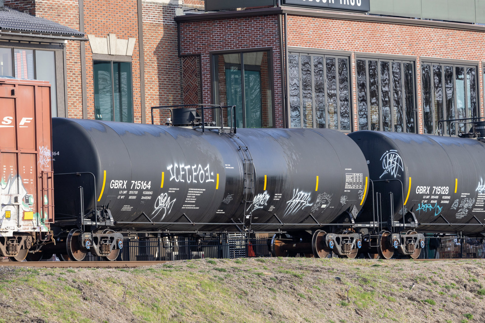GBRX 715164