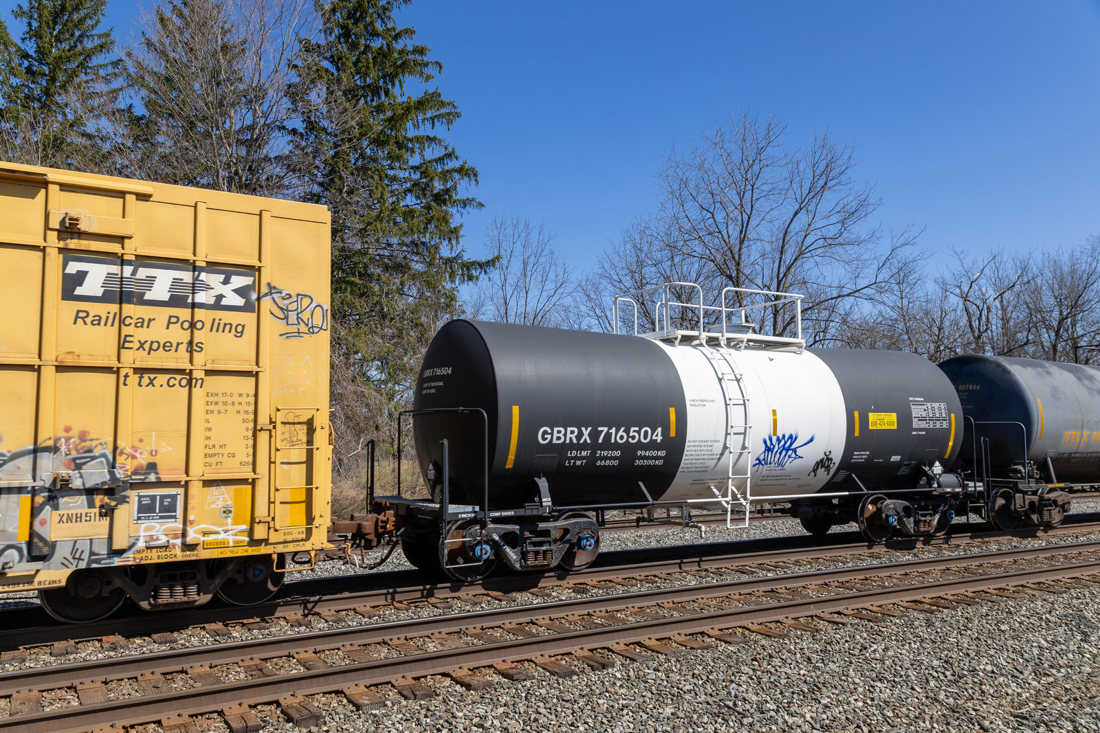 GBRX 716504