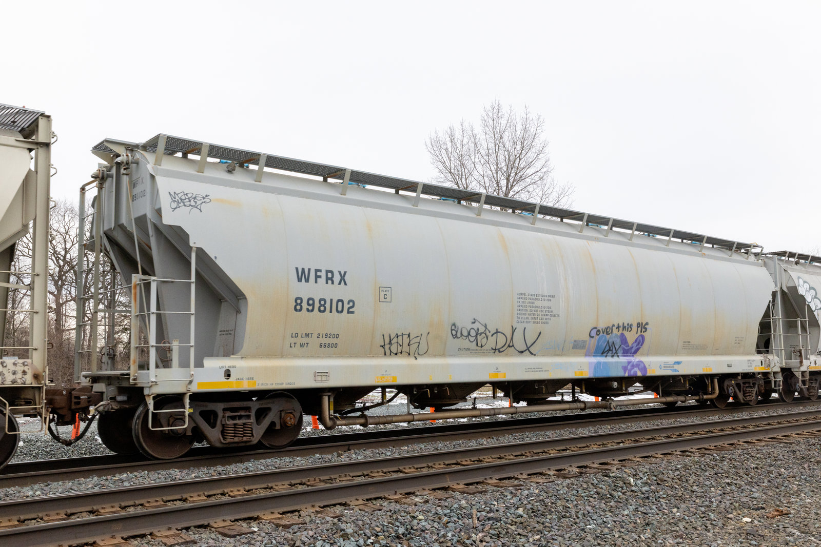 WFRX 898102